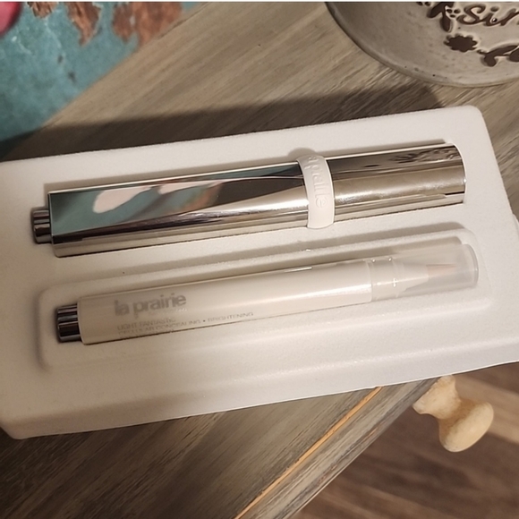 La Prairie Makeup La Prairie Light Fantastic Cellular Concealing